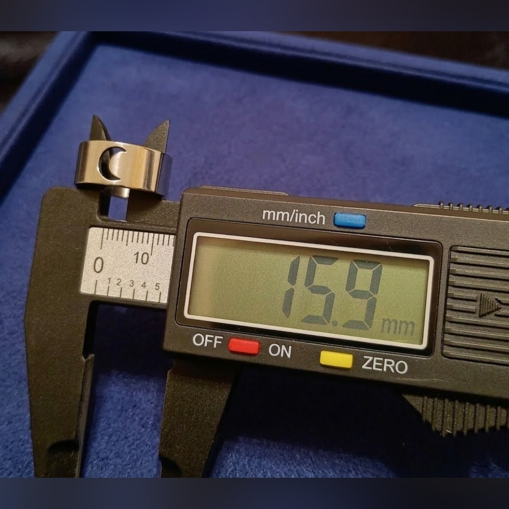 Celestial Crescent Moon Cutout Ring Stainless Ste… - image 4